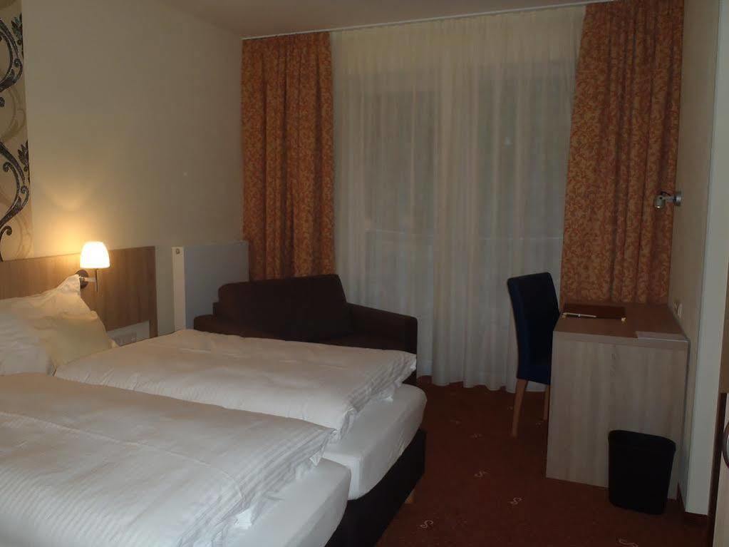 Schade'S Wohlfuehlhotel Selb Esterno foto