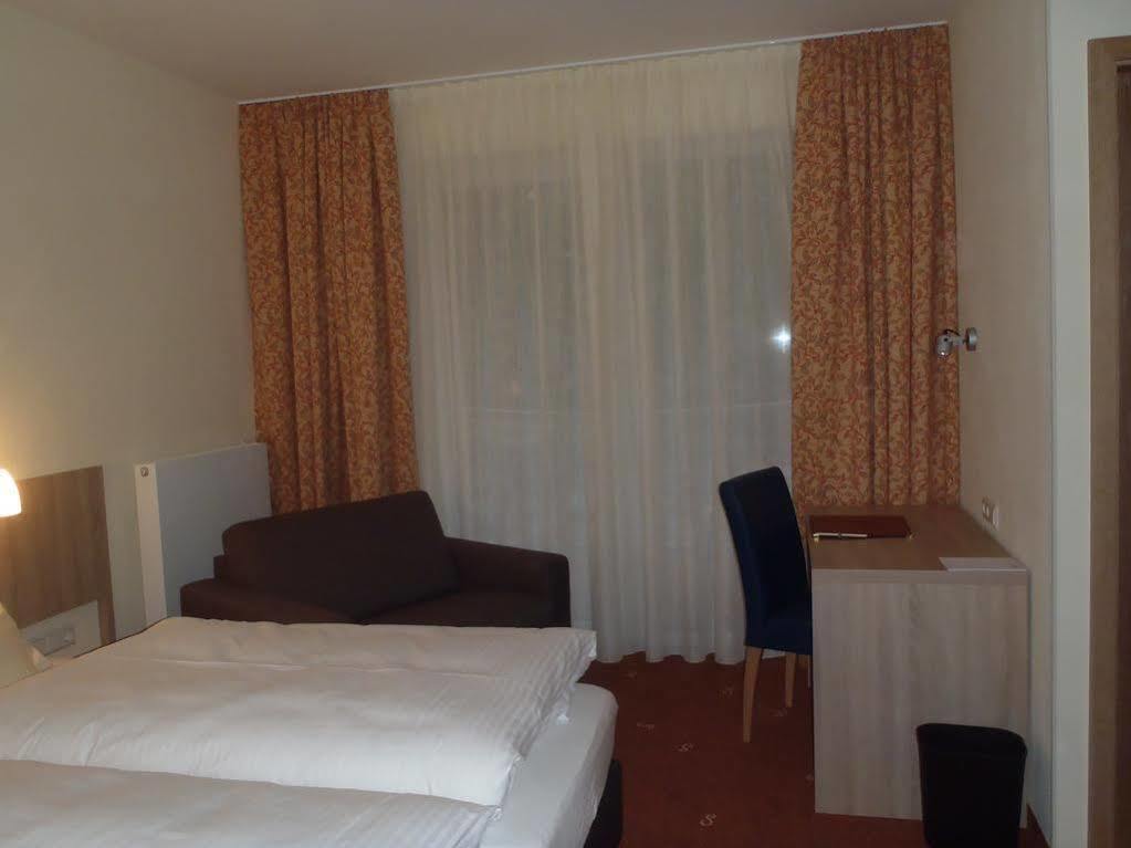 Schade'S Wohlfuehlhotel Selb Esterno foto