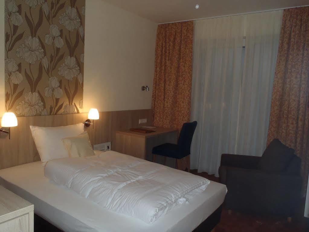 Schade'S Wohlfuehlhotel Selb Esterno foto